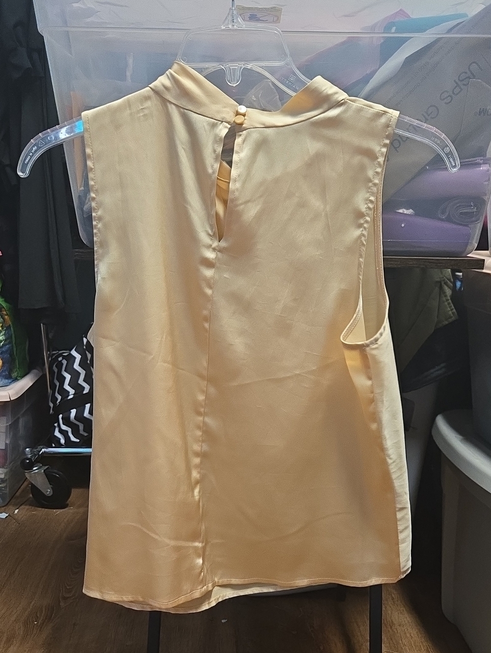 🎄Worthington medium Sleeveless Blouse - Picture 4 of 5